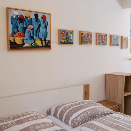 Budget Dbl Studio Free Breakfast Ljubljana Bagian luar foto