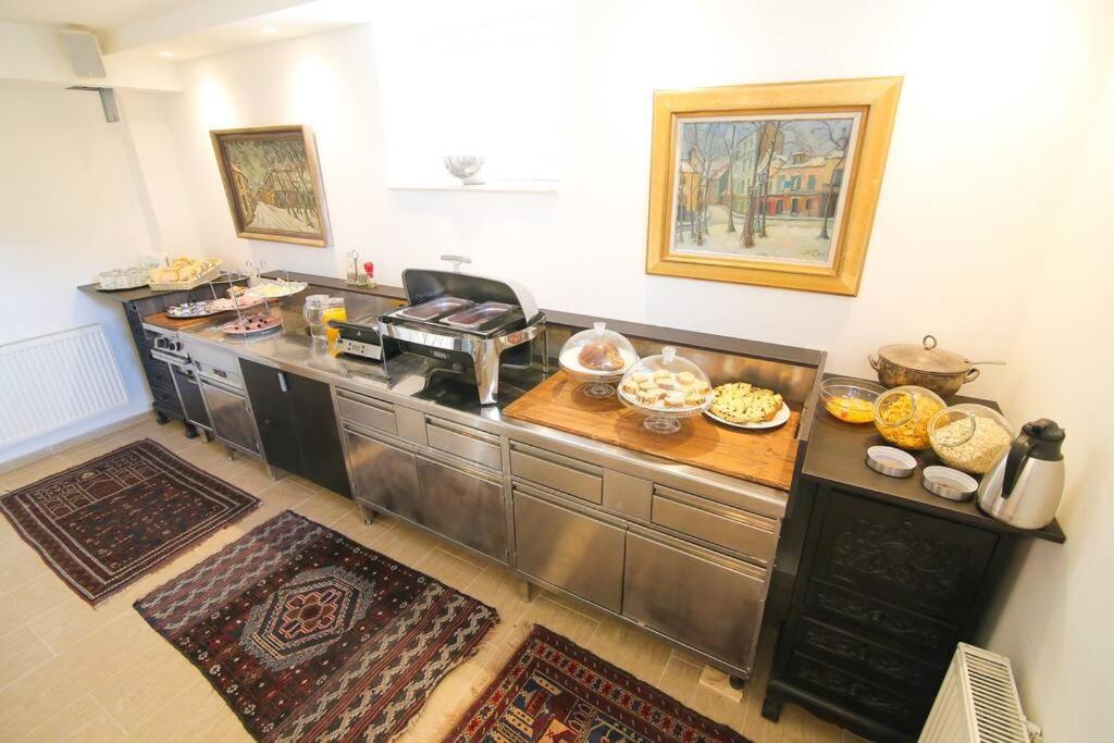 Budget Dbl Studio Free Breakfast Ljubljana Bagian luar foto